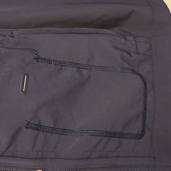 π¦Lululemon On the Fly Jacket in Midnight Navy - Picture 14 of 16